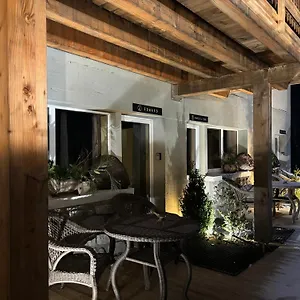 Les Secrets - & Appartement